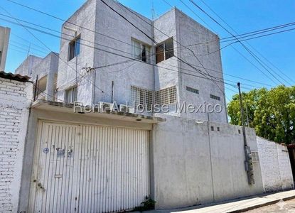 Felipe Carrillo Puerto edificio en venta con 6 unidades 100% ocupadas VM2817