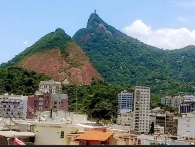 Flat mobiliado de 1 quarto para alugar no Flamengo Foto 1 de 15