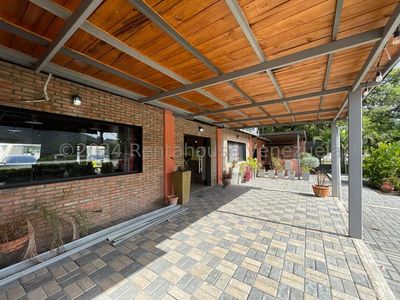 FONDO DE COMERCIO EN VENTA EN AV. LAS DELICIAS MARACAY 25-10293