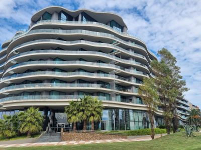 Forum, piso alto, 1 dormitorio, garaje y box, amenities !!