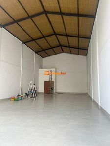 Galpão à venda com estrutura para sobreloja no Centro