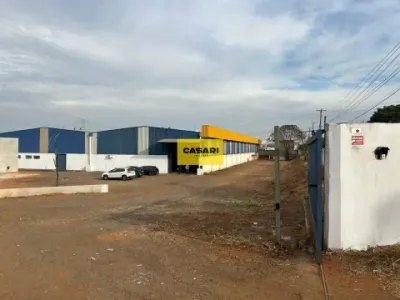 Galpão para Locação em Boituva – 3.800m² de Construção | 8.000m² de Terreno | 3 Docas | Pé Direito A