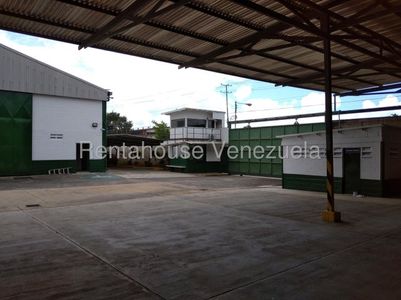 Galpon de oportunidad en venta ubicado en Zona Industrial Valencia 26-2304