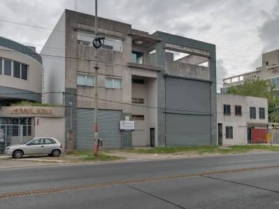 Galpon  venta la plata, edificio de oficinas