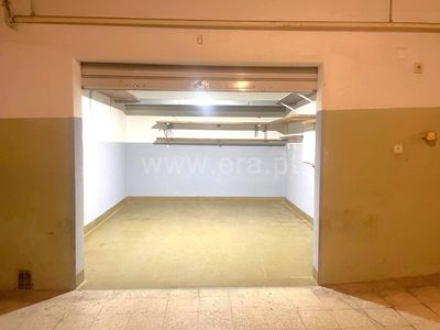 Garagem / Almada, Laranjeiro