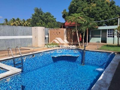 GRANJA VENTA VIA LOS BUCARES MARACAIBO API 583