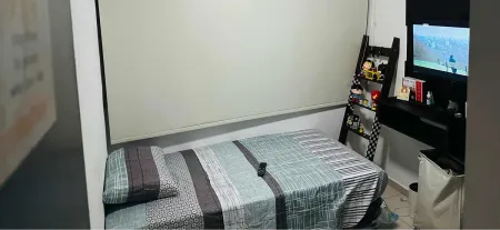 Habitacion Amoblada En Apartamento Compartido