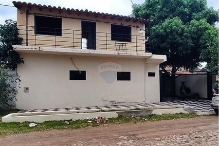 Hermosa casa a cuadras de Av. Cacique Lambaré