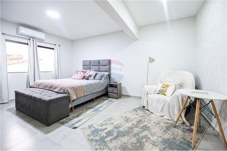 HERMOSA CASA PAREADA EN VILLA AURELIA - ASUNCION Foto 5 de 7