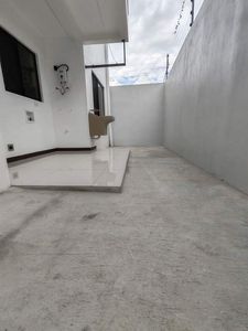  Hermoso apartamento, excelente ubicación, acabados de lujo.