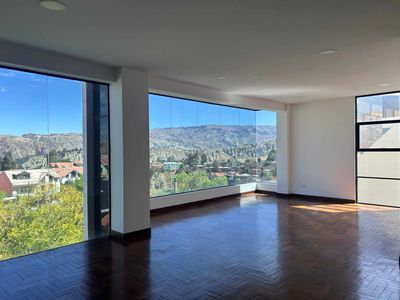 HERMOSO DEPARTAMENTO EN ALQUILER DE 3 DORMITORIOS EN LA MESETA DE ACHUMANI