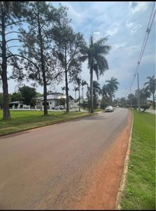 Hermoso Terreno en Plena Avda Principal del Parana Country Club