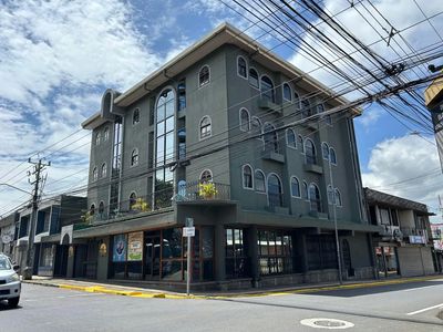  HOTEL EN VENTA, ALAJUELA CENTRO,US$1.600.000 Cod#25-180