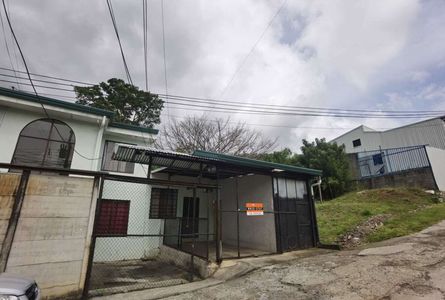  id 41432 Venta de propiedad con 3 apartamentos y un lote para desarrollar Imagem 2 de 14