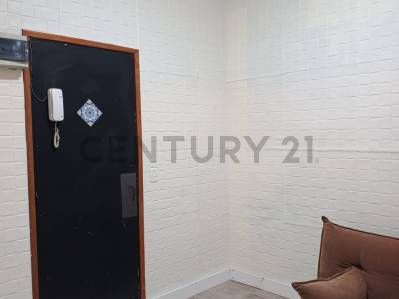 IDEAL INVERSION Venta de momoambiente en el CENTRO MDEO/ a 2 cuadras Rambla