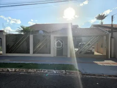 IMÓVEL COM 3 DORMITÓRIOS NO COHAFAMA