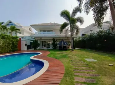 Imóvel para aluguel e venda possui 600 metros quadrados com 5 quartos - Barra da Tijuca - RJ.