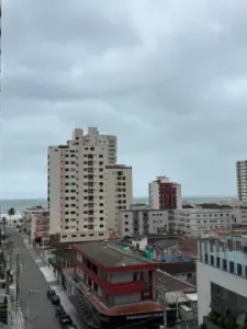 Imóvel para aluguel possui 80 metros quadrados com 2 quartos em Tupi - Praia Grande - SP