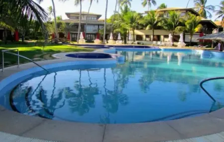 Imóvel para venda tem 106 metros quadrados com 2 quartos em Praia do Forte - Mata de São João - BA