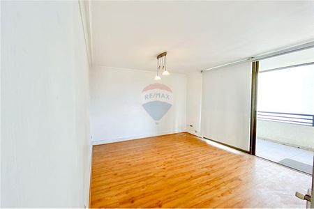 Imperdible 2 ESTACIONAMIENTOS y 1 BODEGA Foto 12 de 16