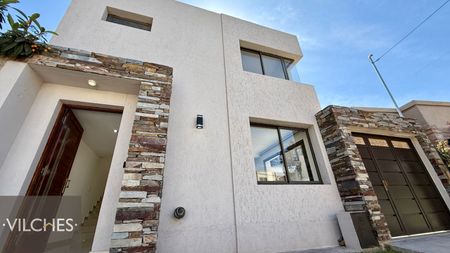 INMOBILIARIA VILCHES - ID#200 - Duplex en Alquiler