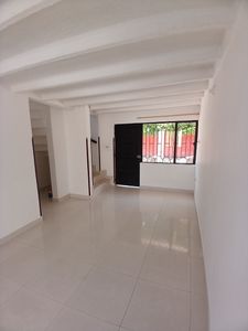 Inmueble en Arriendo, Casa en Girón, El Consuelo Foto 2 de 13