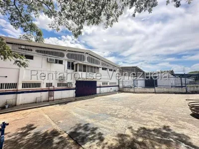 Jean Pavon Tiene Excelente Galpón En Venta En La Zona Industrial Il Oeste De Barquisimeto Lara 8 6 3 9