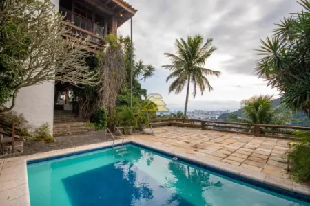 JOÁ | Casa 5 quartos, sendo 4 suites
