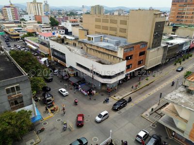 Julian Rentahouse Vende Exclusivo Local En Zona Centro Barquisimeto Cod 25-4524 Jg