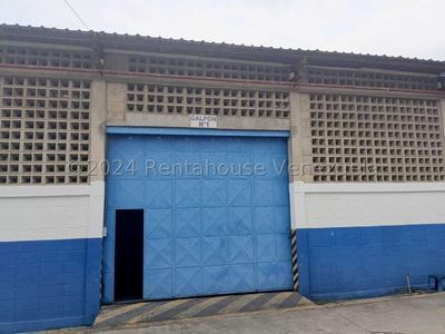 Julio Martínez Tiene En Alquiler Amplio Galpón De 500 Mts2 Para Depósito De Baja Rotación, Ubicado En Plena Intercomunal Cabudare, Cerrado Con Vigilancia 24/7, Portón Corredizo,  Área De Oficina.