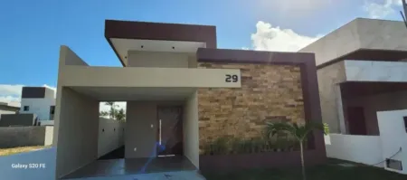 LINDA CASA EM CONDOMÍNIO FECHADO