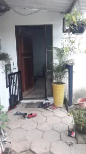 Linda Chácara Com Muitas Árvores Frutíferas E Lago