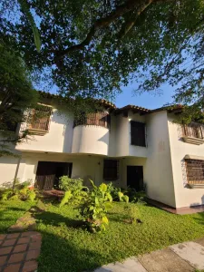 Lj. Venta Hermosa Quinta Urb. Palmarito - Maracay Aragua (cod_ibo Yusemcy)