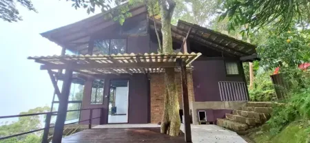 Locação | 80 m², 2 quartos, 3 vagas e varanda panorâmica - Lagoa da Conceição, em Florianópolis.