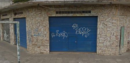 Local 50m2 en esquina - A 100mts Av Vergara