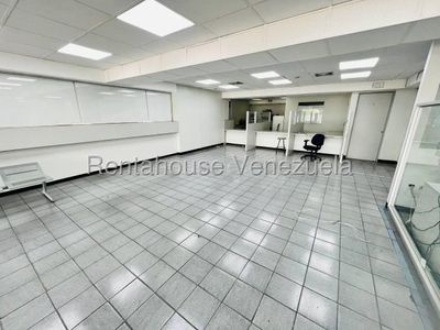 Local Comercial en El C.C. Maracay Plaza 25-19856 Picture 2 of 13