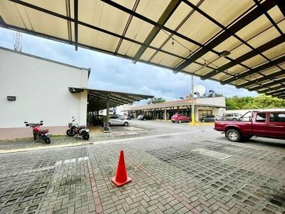 Local Comercial en Venta en Escazú, San José.