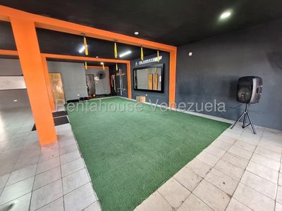 local comercial san diego