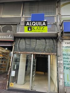 Local en Alquiler en Cordón - 18 de Julio y Vazquez, boca de galeria, 58 m2 , 3 mts de frente !! Foto 1 de 6