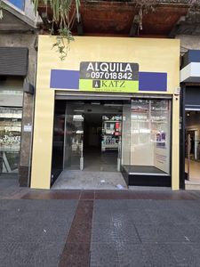 Local en Alquiler en Montevideo - 18 de Julio y Convención, 125 m2 , 5 mts de frente !!