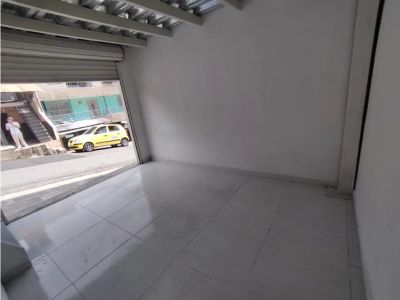 Local en Arriendo en Paris, Bello