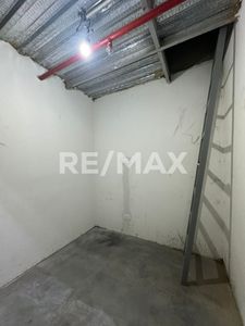 Local en Venta C.C. Gran Bazar, Remax Millenium Foto 4 de 5