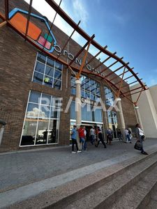 Local en Venta C.C. Gran Bazar, Remax Millenium Foto 2 de 5