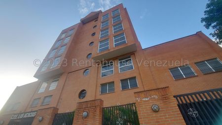 Local en Venta Ubicado en Las Acasias 24-2669 ELOISA MEJIA