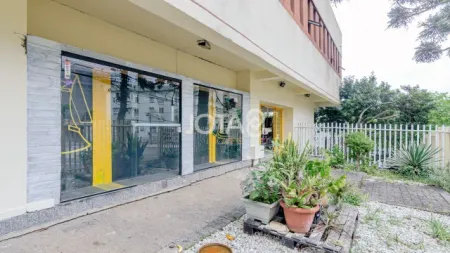 LOJA EM EXCELENTE LOCALIZAÇÃO NO ÁGUA VERDE Loja em excelente localização no água verde - j8