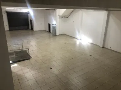 Loja especial com 400 m² no Barreiro, na Avenida Nélio Cerqueira