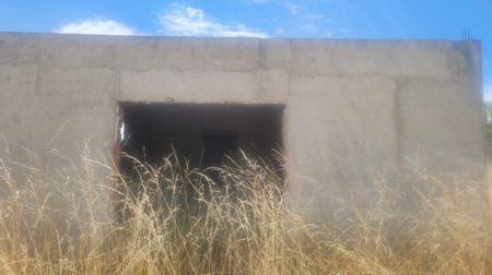 LOTE EN VENTA CON EDIFICACIÓN A TERMINAR