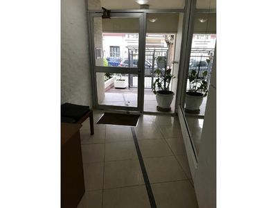 Luminoso Monoambiente al Frente Foto 2 de 12