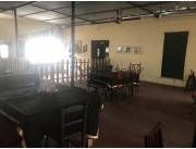 LUQUE SOBRE AVENIDA AMERICA VENDO PROPIEDAD DE 1.520 MTS2. CON NEGOCIO DE GASTRONOMÍA EVENTOS FUNCIONANDO Y AMPLIA VIVIENDA.