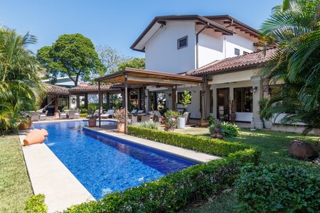 Majestuosa Residencia Amplios Jardines y Naturaleza, Santa Ana
